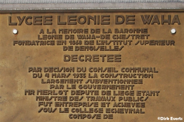 Plaque mémoire baronne Léonie de Waha